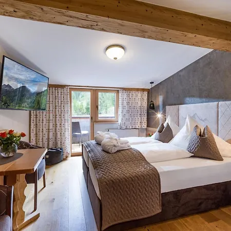 Alpengasthof Gern Alm 페르티사우