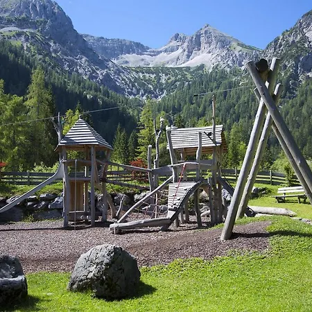 Alpengasthof Gern Alm 4* 페르티사우