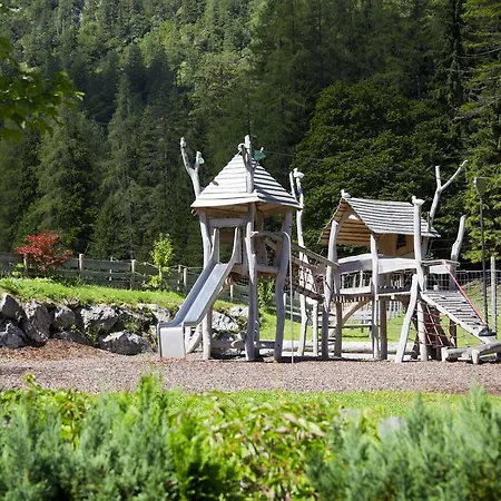 게스트하우스 Alpengasthof Gern Alm 4*