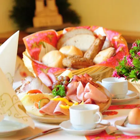 Alpengasthof Gern Alm 4* 페르티사우